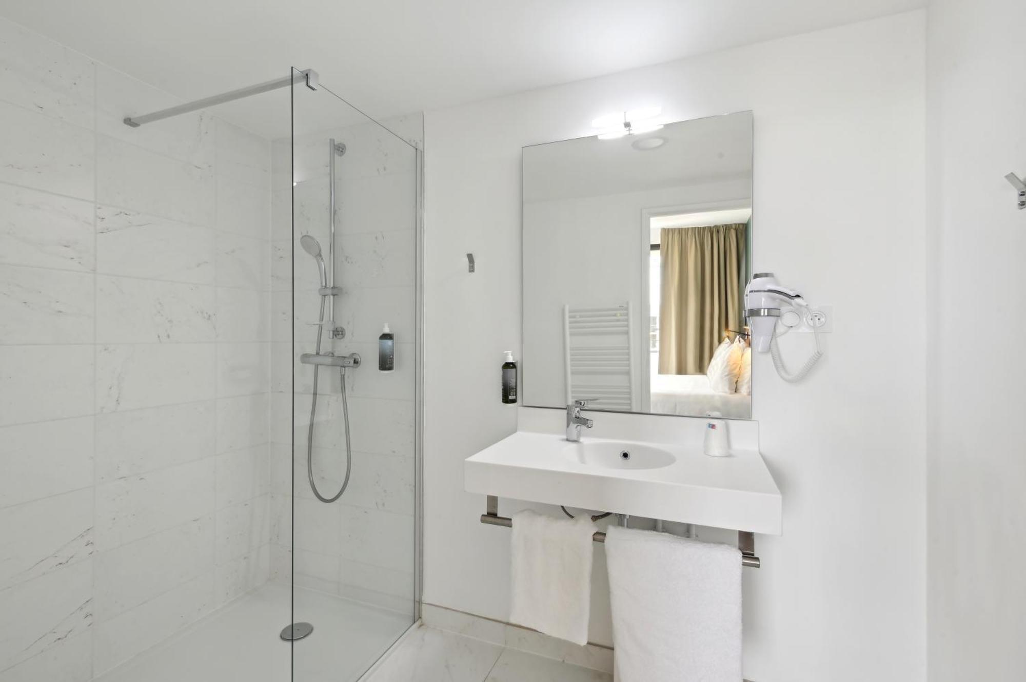 All Suites Hotel Paris Pleyel L'Ile-Saint-Denis Экстерьер фото